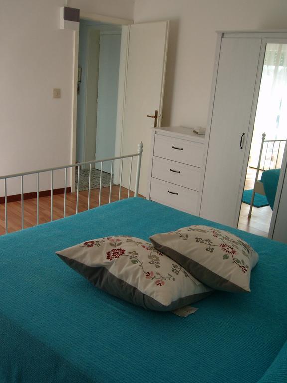 Appartamenti Condominio Daniele غرادو الغرفة الصورة