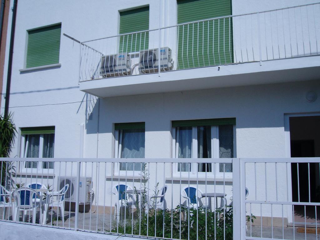 Appartamenti Condominio Daniele غرادو الغرفة الصورة